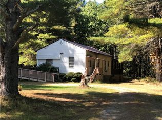 20 Travis Dr, Cuddebackville, NY 12729