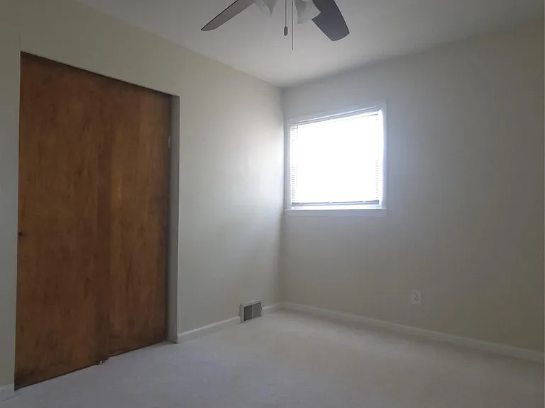 23654 Whitley Dr — Photo 8