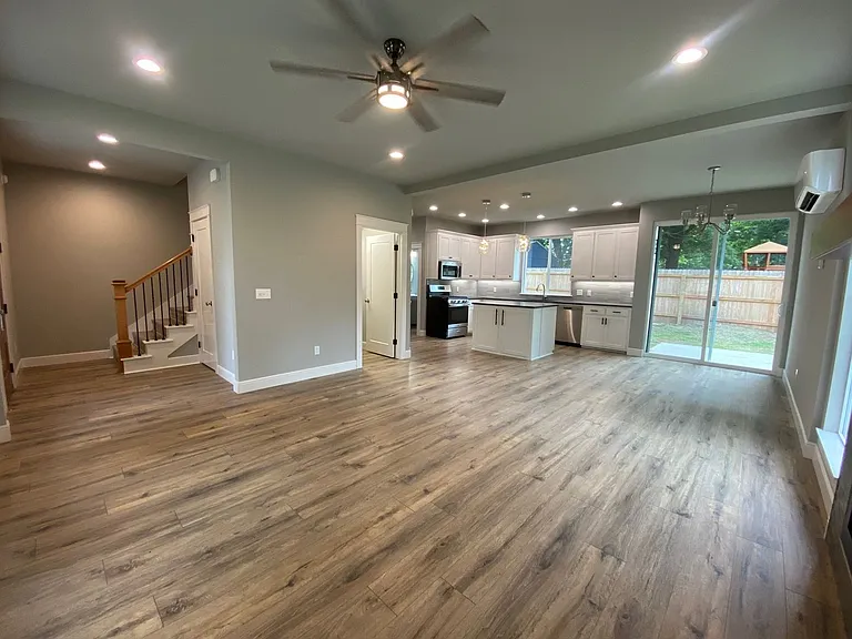 307 S Atoka Ave — Photo 5