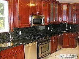 4 bed, 3.0 bath, 2600 sqft, $6,950 — Photo 2