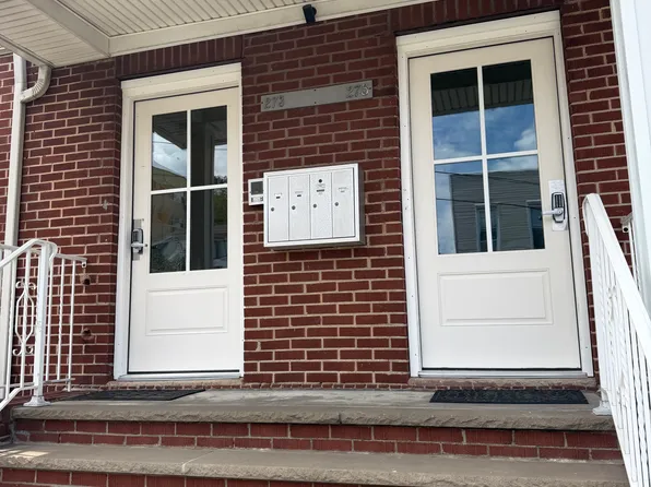 273 Centre Ave, Secaucus, NJ 07094