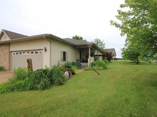 111 Stenslien St, Westby, WI 54667