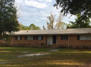105 W Plant Ave, Homerville, GA 31634