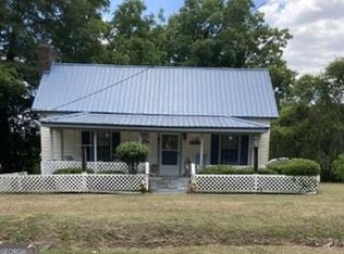 307 S Green St, Dexter, GA 31019