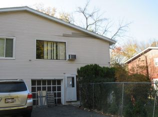 105 Forest Glen Ct, Nanuet, NY 10954
