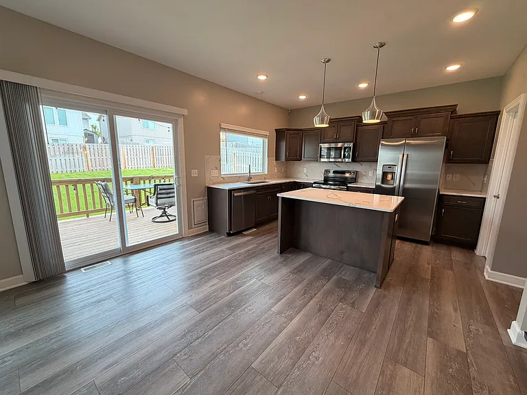 6513 N Hws Cleveland Blvd — Photo 2