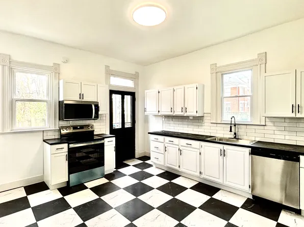 3014 Hackberry St, Cincinnati, OH 45206