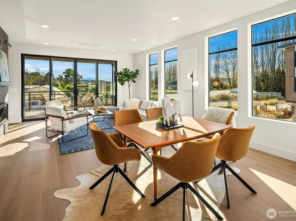 14760 NE 143rd Street #9D, Woodinville, WA 98072