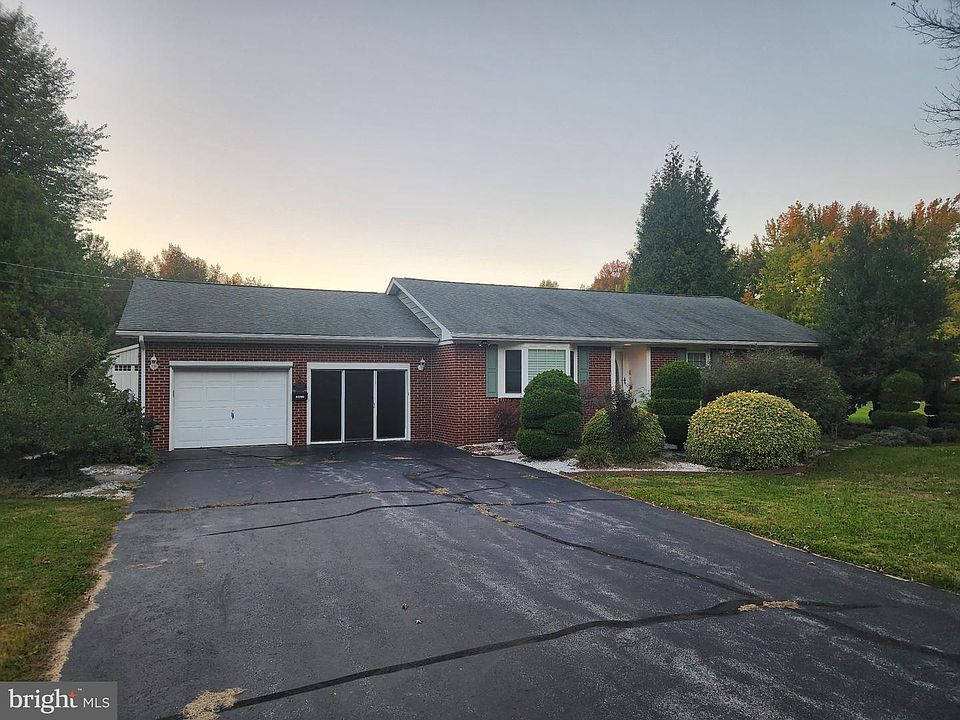 1st image of 383 E Denneys Rd