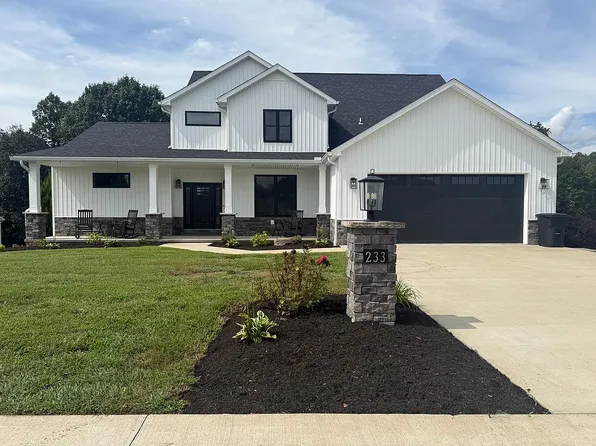 233 Apple Hill Ln, Parkersburg, WV 26104