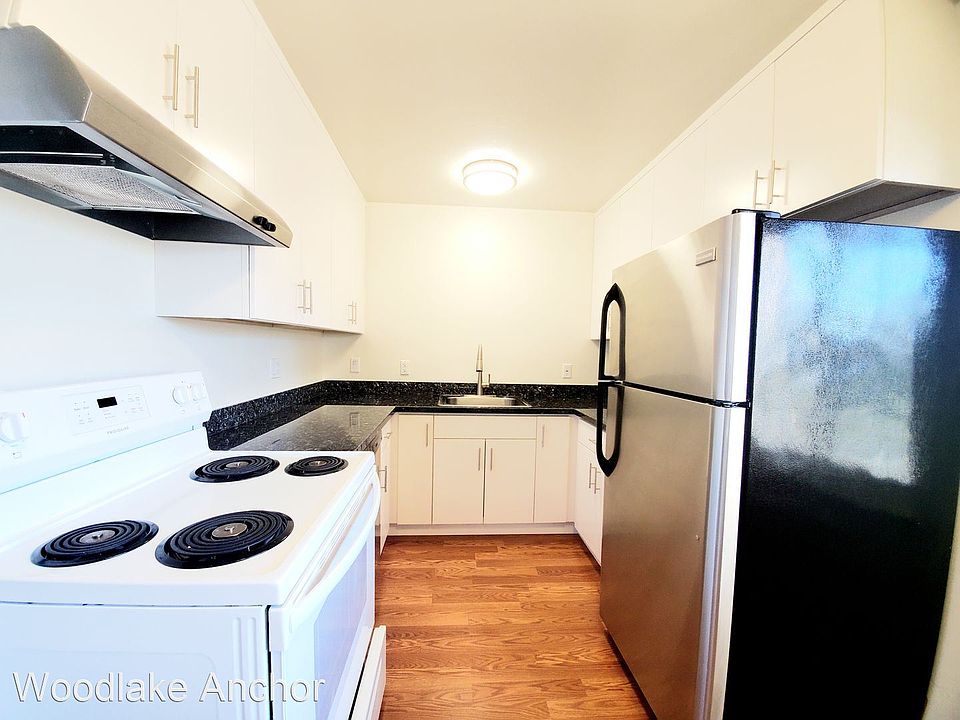 1st image of 1013 El Camino Real APT 1