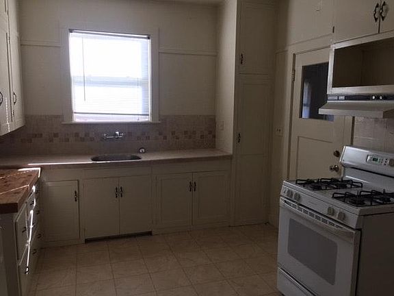 3rd image of 4196 1st Ave