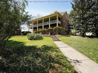 1055 Highland Dr, Saint Albans, WV 25177