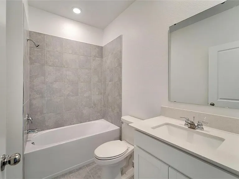 9038 Mulligan Island Ln — Photo 16