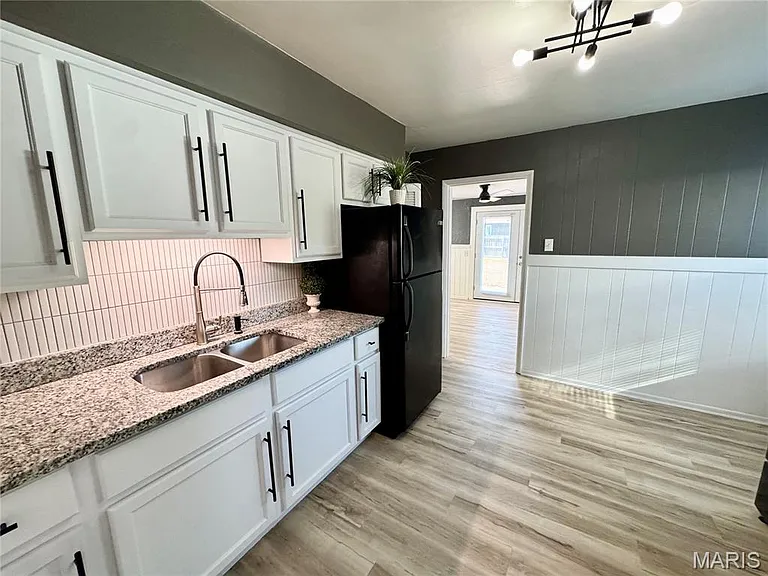 312 Joy Dr — Photo 12