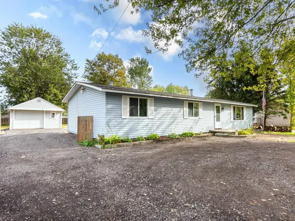 5106 Taft Rd, Clay, MI 48001