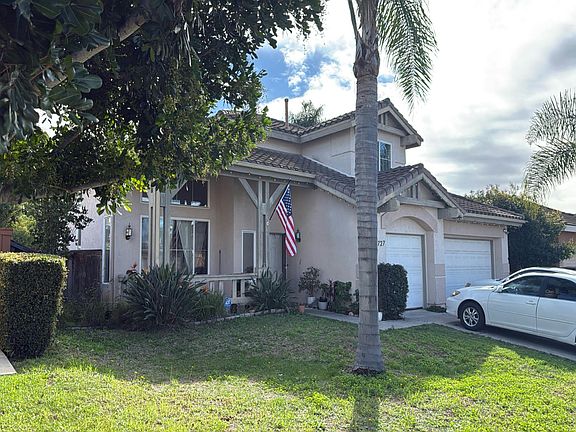 3rd image of 5727 Dartmoor Cir