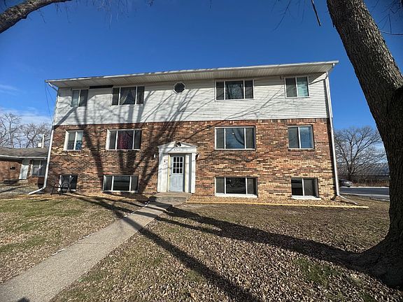 2nd image of 3240 Heatherton Dr APT 2