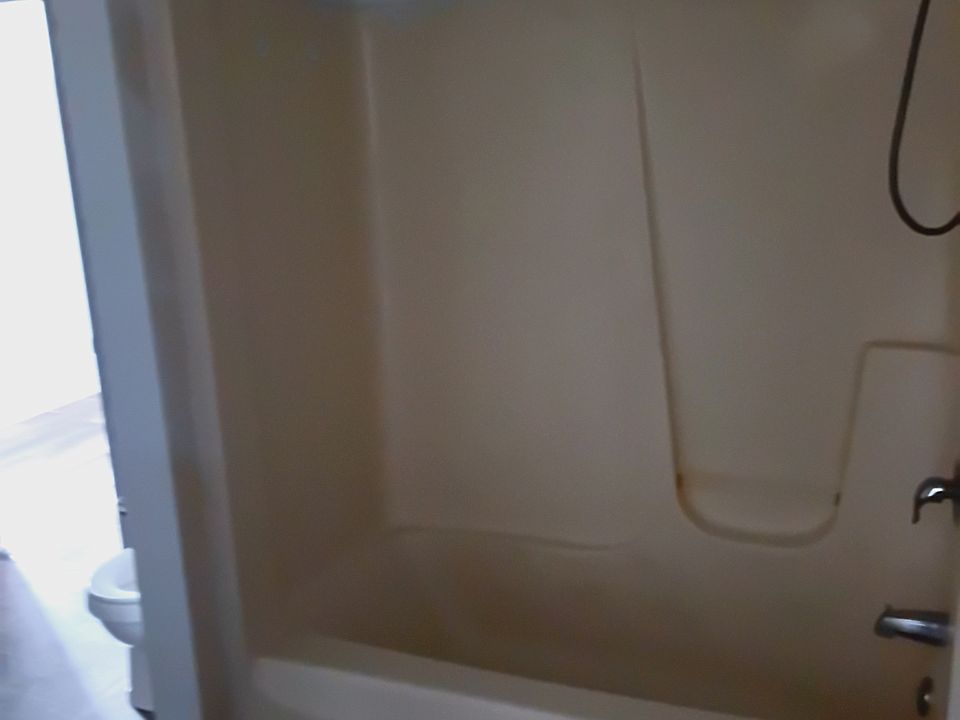 1st image of 1539 W 600 S