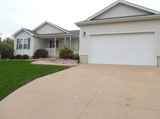 675 Oak Ct, Marseilles, IL 61341