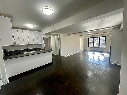 1st image of 107 E 38th St #11C