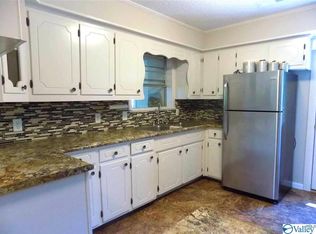 4045 Fry Gap Rd, Guntersville, AL 35976