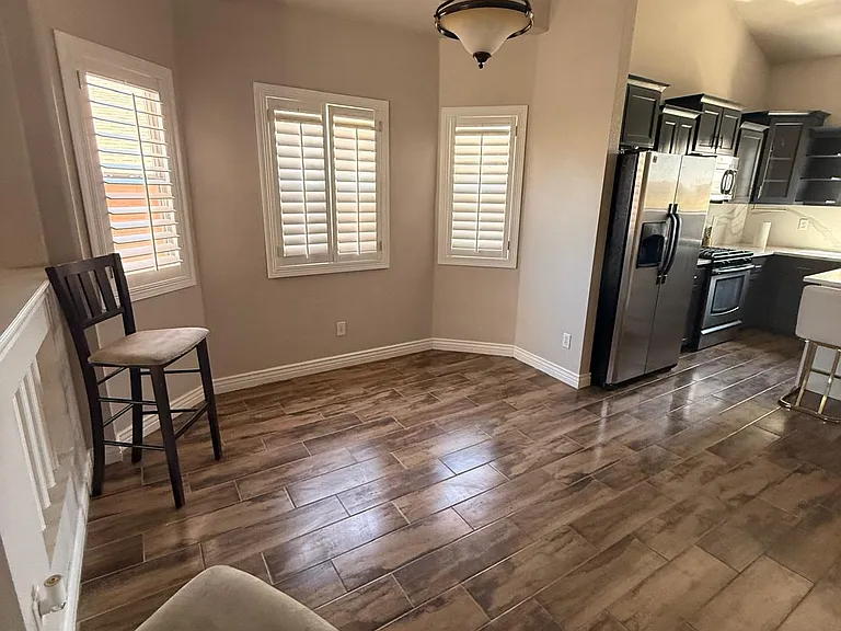 836 Sunset Park Dr — Photo 7