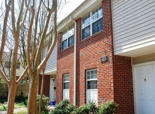701 N Columbia St APT B, Chapel Hill, NC 27516