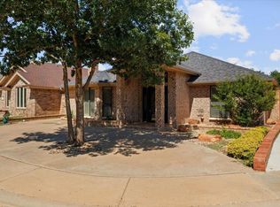 117 Fannin Ave, Levelland, TX 79336