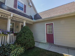 2057 Cherokee St, Grafton, WI 53024