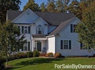 1426 Forest Ridge Rd, Charlottesville, VA 22903