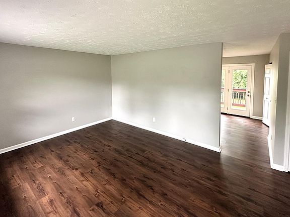 3rd image of 3098 Pimlico Pkwy