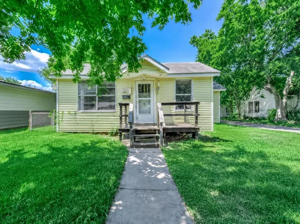 207 N Logan St, Texas City, TX 77590