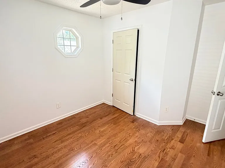 153 Greystone Cir — Photo 20