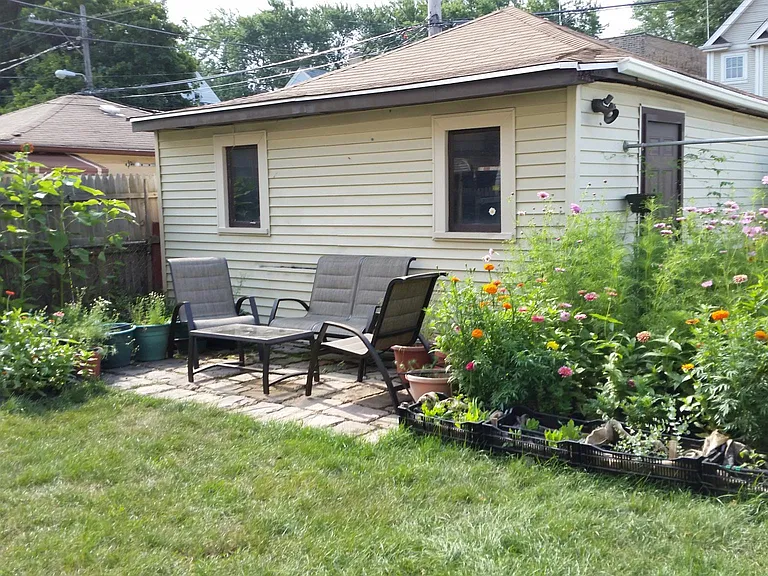 4053 W Waveland Ave #TOP FLOOR — Photo 14