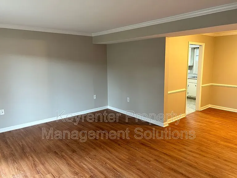 700 Rife Rd #11C — Photo 3