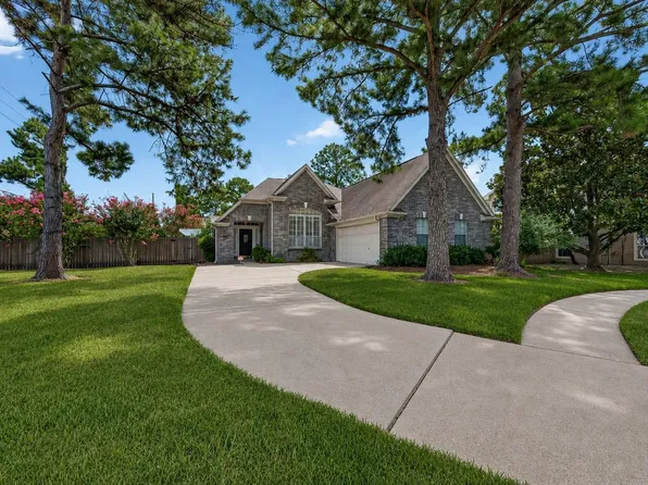 15626 Winding Valley Dr, Houston, TX 77095