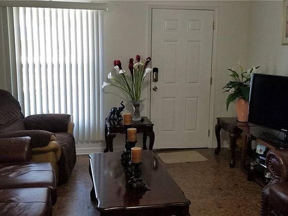 3rd image of 1005 Turner Dr