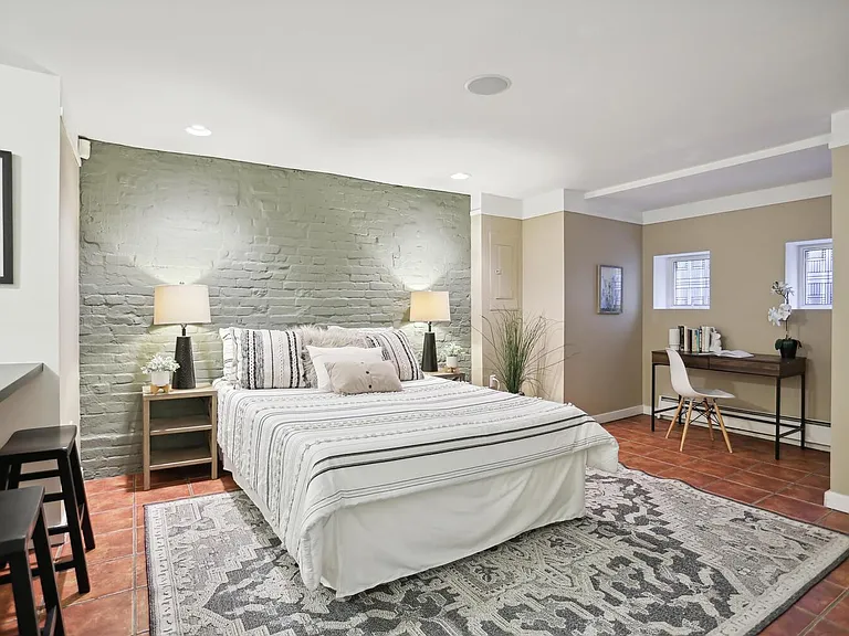 1708 Johnson Ave NW #B — Photo 1