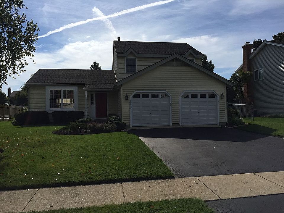 1st image of 17495 W Bluff Dr