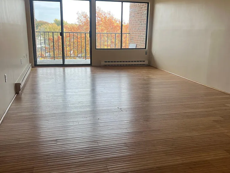 49 Melrose St #7C — Photo 10