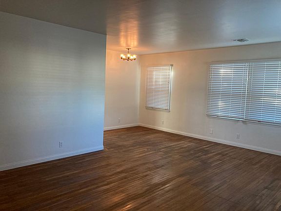 3rd image of 2533 Snead Dr