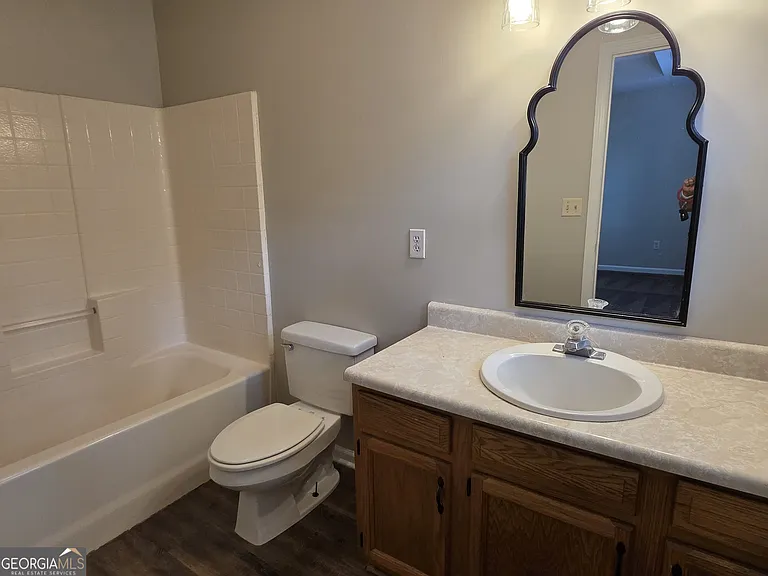 146 John Glenn Dr — Photo 11