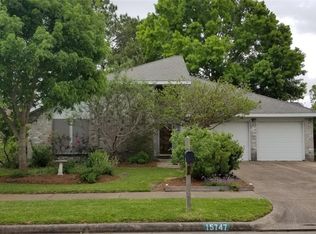 15747 Roxton Ridge Dr, Webster, TX 77598