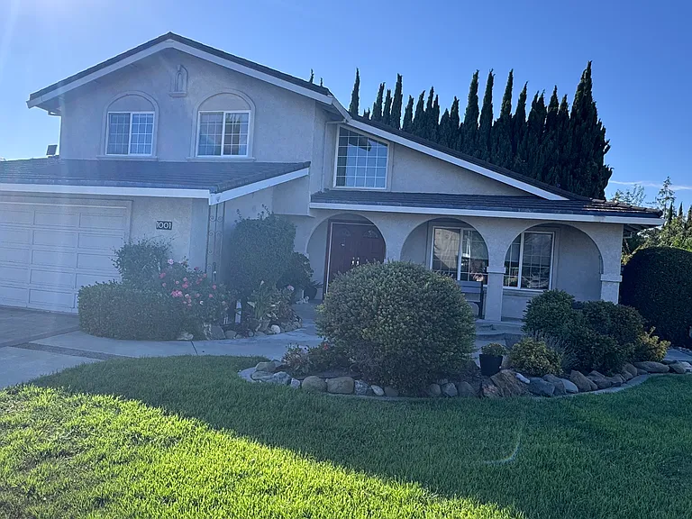 1001 Casa Marcia Pl — Photo 1