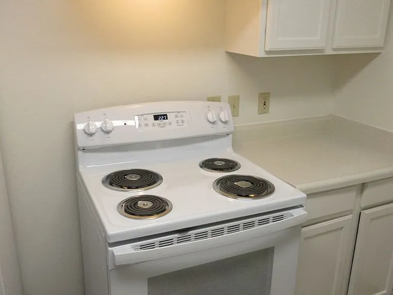 835 Piedmont Ave NW #3 — Photo 4