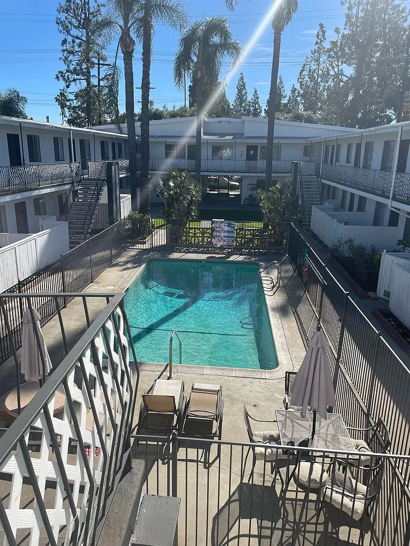 Topanga Villa Apartments...Bright & Spacious Apartments! CALL NOW! — Photo 4