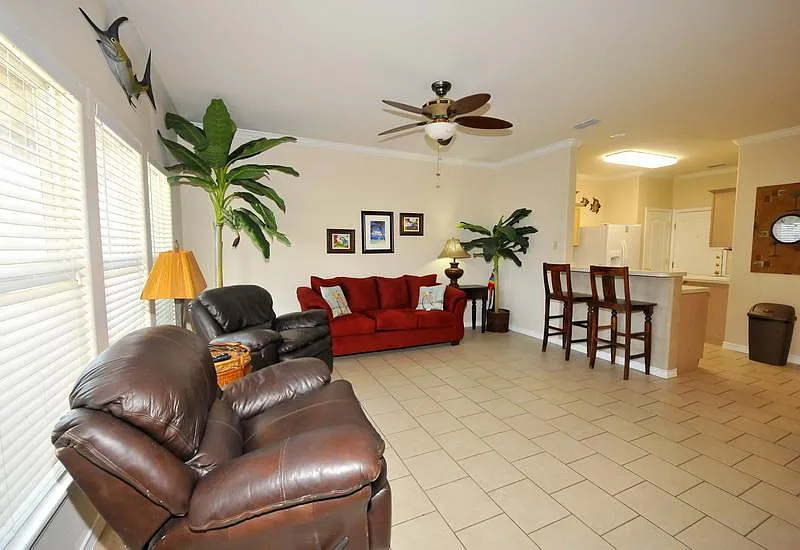 3 bed, 2.5 bath, 1541 sqft, $2,400 — Photo 4