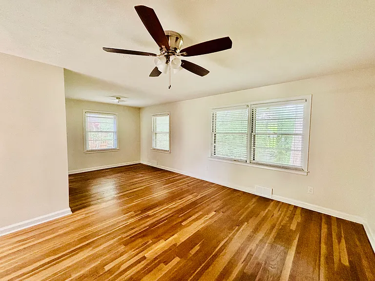 2704 Harrington Dr — Photo 4