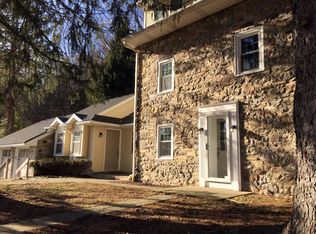 1412 Upper Van Reed Rd, Reading, PA 19605